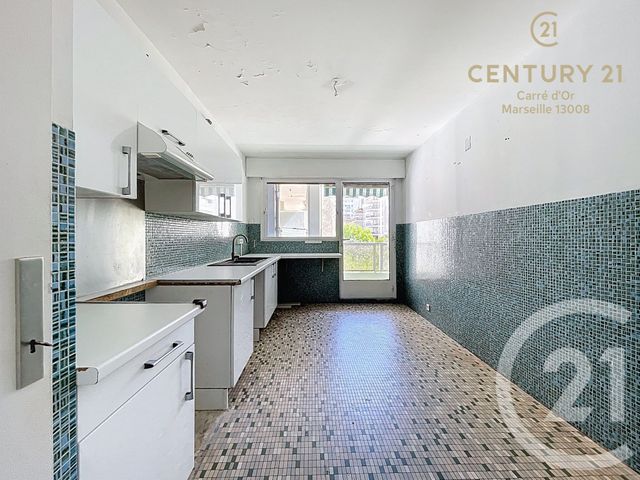Appartement F4 à vendre - 4 pièces - 126.4 m2 - MARSEILLE - 13008 - PROVENCE-ALPES-COTE-D-AZUR - Century 21 Carré D'Or