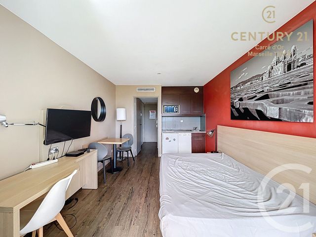 Appartement Chambre à vendre - 1 pièce - 20.1 m2 - MARSEILLE - 13008 - PROVENCE-ALPES-COTE-D-AZUR - Century 21 Carré D'Or