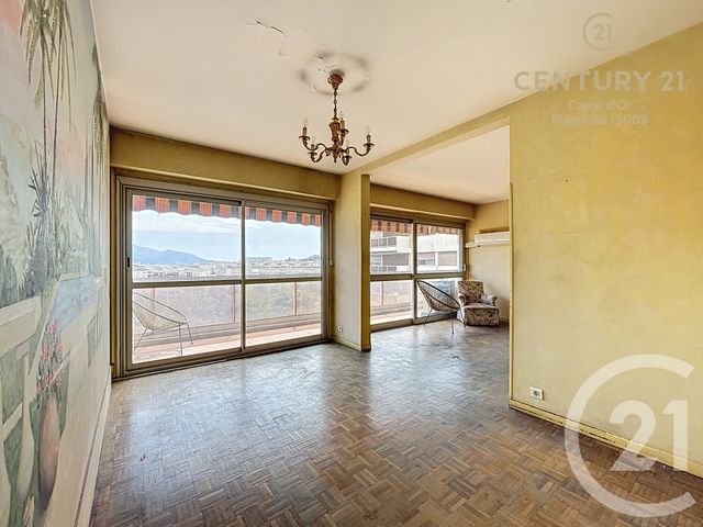 Appartement F5 à vendre - 5 pièces - 103.7 m2 - MARSEILLE - 13006 - PROVENCE-ALPES-COTE-D-AZUR - Century 21 Carré D'Or