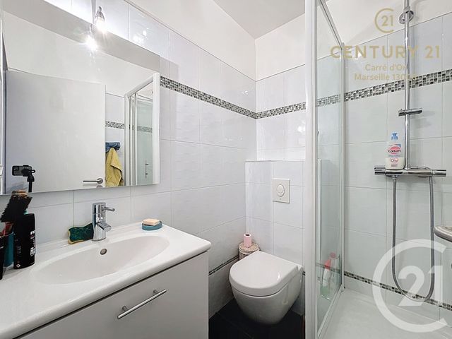Appartement T3 à vendre - 4 pièces - 100.0 m2 - MARSEILLE - 13008 - PROVENCE-ALPES-COTE-D-AZUR - Century 21 Carré D'Or