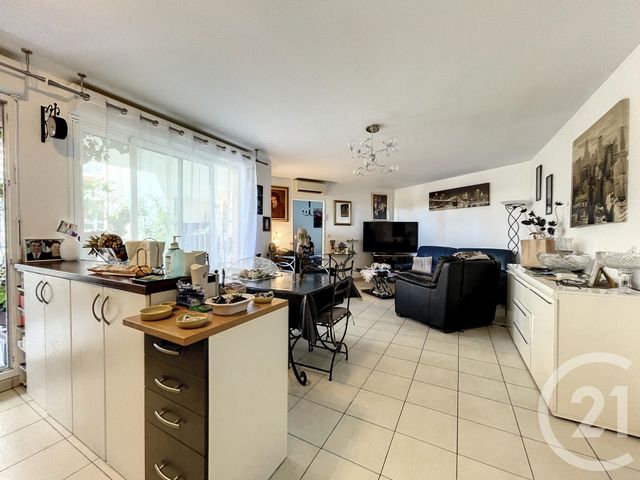 Appartement F2 à vendre - 2 pièces - 48.55 m2 - MARSEILLE - 13008 - PROVENCE-ALPES-COTE-D-AZUR - Century 21 Carré D'Or