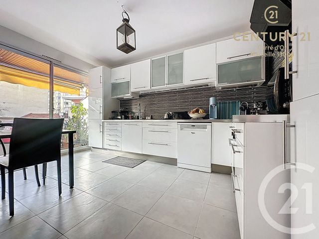 Appartement F3 à vendre - 3 pièces - 79.17 m2 - MARSEILLE - 13008 - PROVENCE-ALPES-COTE-D-AZUR - Century 21 Carré D'Or