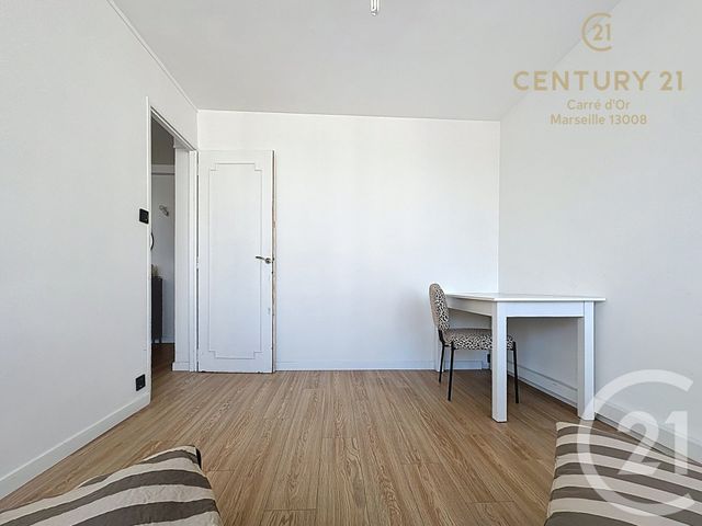 Appartement F3 à vendre - 3 pièces - 57.4 m2 - MARSEILLE - 13008 - PROVENCE-ALPES-COTE-D-AZUR - Century 21 Carré D'Or