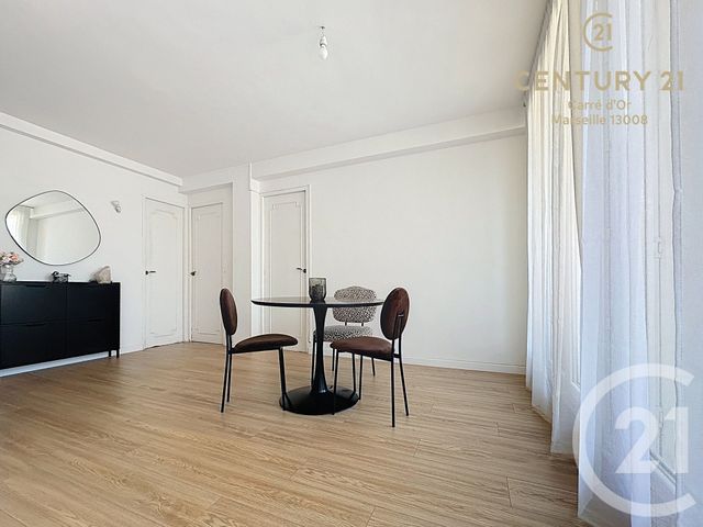 Appartement F3 à vendre - 3 pièces - 57.4 m2 - MARSEILLE - 13008 - PROVENCE-ALPES-COTE-D-AZUR - Century 21 Carré D'Or