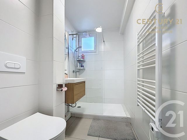 Appartement F3 à vendre - 3 pièces - 57.4 m2 - MARSEILLE - 13008 - PROVENCE-ALPES-COTE-D-AZUR - Century 21 Carré D'Or
