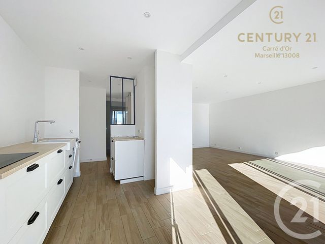 Appartement F3 à vendre - 3 pièces - 84.43 m2 - MARSEILLE - 13008 - PROVENCE-ALPES-COTE-D-AZUR - Century 21 Carré D'Or