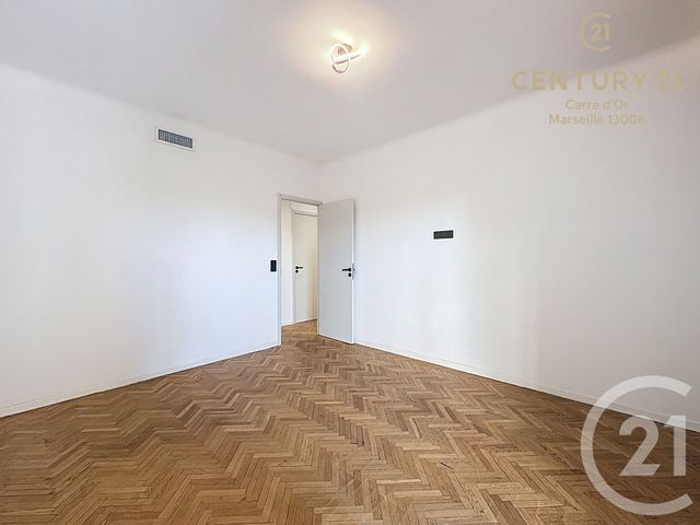 Appartement F4 à vendre - 4 pièces - 104.57 m2 - MARSEILLE - 13008 - PROVENCE-ALPES-COTE-D-AZUR - Century 21 Carré D'Or