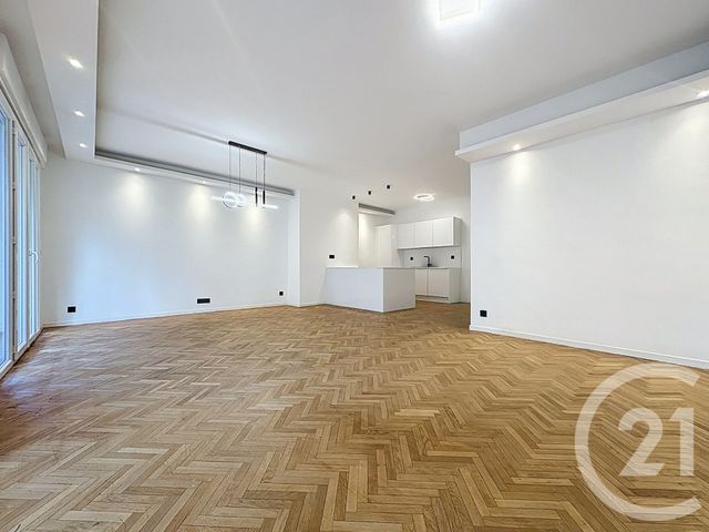 Appartement F4 à vendre - 4 pièces - 104.57 m2 - MARSEILLE - 13008 - PROVENCE-ALPES-COTE-D-AZUR - Century 21 Carré D'Or