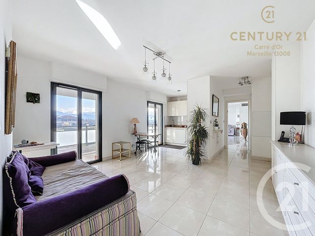 Appartement F3 à vendre - 3 pièces - 86.21 m2 - MARSEILLE - 13008 - PROVENCE-ALPES-COTE-D-AZUR - Century 21 Carré D'Or