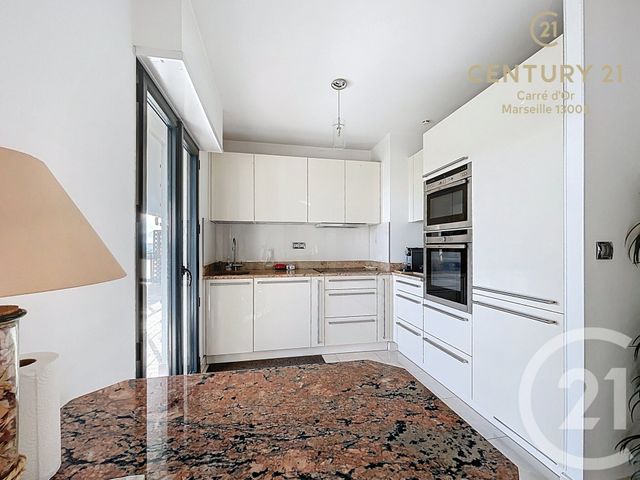 Appartement F3 à vendre - 3 pièces - 86.21 m2 - MARSEILLE - 13008 - PROVENCE-ALPES-COTE-D-AZUR - Century 21 Carré D'Or