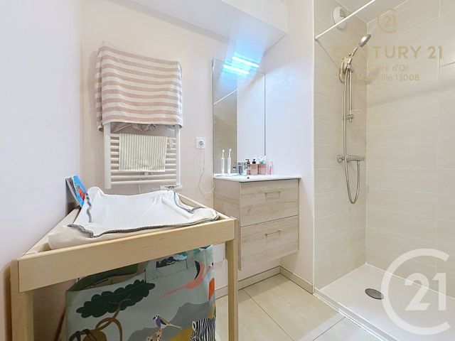 Appartement F3 à vendre - 3 pièces - 71.6 m2 - MARSEILLE - 13008 - PROVENCE-ALPES-COTE-D-AZUR - Century 21 Carré D'Or