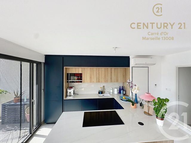 Appartement F3 à vendre - 3 pièces - 71.6 m2 - MARSEILLE - 13008 - PROVENCE-ALPES-COTE-D-AZUR - Century 21 Carré D'Or