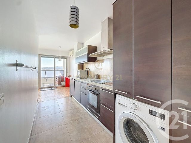 Appartement F3 à vendre - 3 pièces - 82.1 m2 - MARSEILLE - 13008 - PROVENCE-ALPES-COTE-D-AZUR - Century 21 Carré D'Or