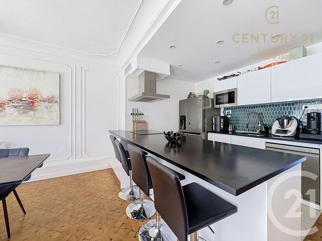 Appartement F4 à vendre - 4 pièces - 91.62 m2 - MARSEILLE - 13008 - PROVENCE-ALPES-COTE-D-AZUR - Century 21 Carré D'Or
