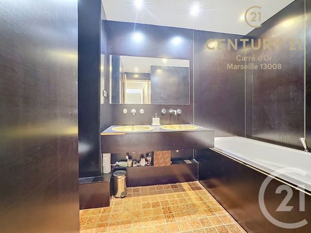 Appartement T2 à vendre - 2 pièces - 75.07 m2 - MARSEILLE - 13008 - PROVENCE-ALPES-COTE-D-AZUR - Century 21 Carré D'Or