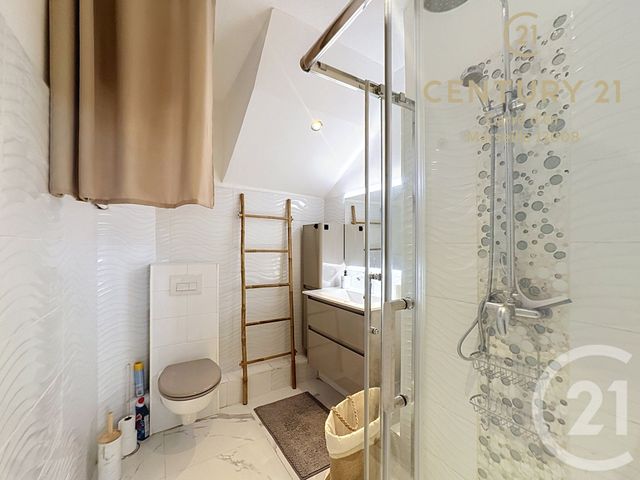 Appartement T2 à vendre - 2 pièces - 31.64 m2 - MARSEILLE - 13008 - PROVENCE-ALPES-COTE-D-AZUR - Century 21 Carré D'Or