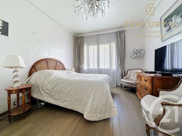 Appartement F4 à vendre - 4 pièces - 127.5 m2 - MARSEILLE - 13008 - PROVENCE-ALPES-COTE-D-AZUR - Century 21 Carré D'Or