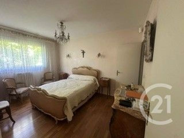 Appartement F4 à vendre - 4 pièces - 94.78 m2 - MARSEILLE - 13008 - PROVENCE-ALPES-COTE-D-AZUR - Century 21 Carré D'Or