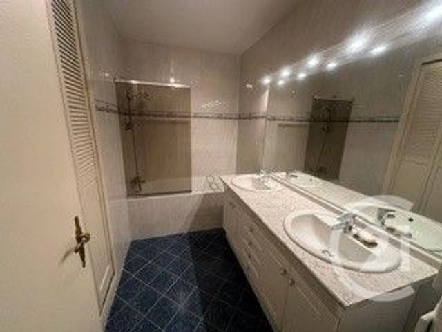 Appartement F4 à vendre - 4 pièces - 94.78 m2 - MARSEILLE - 13008 - PROVENCE-ALPES-COTE-D-AZUR - Century 21 Carré D'Or