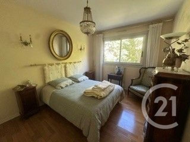 Appartement F4 à vendre - 4 pièces - 94.78 m2 - MARSEILLE - 13008 - PROVENCE-ALPES-COTE-D-AZUR - Century 21 Carré D'Or